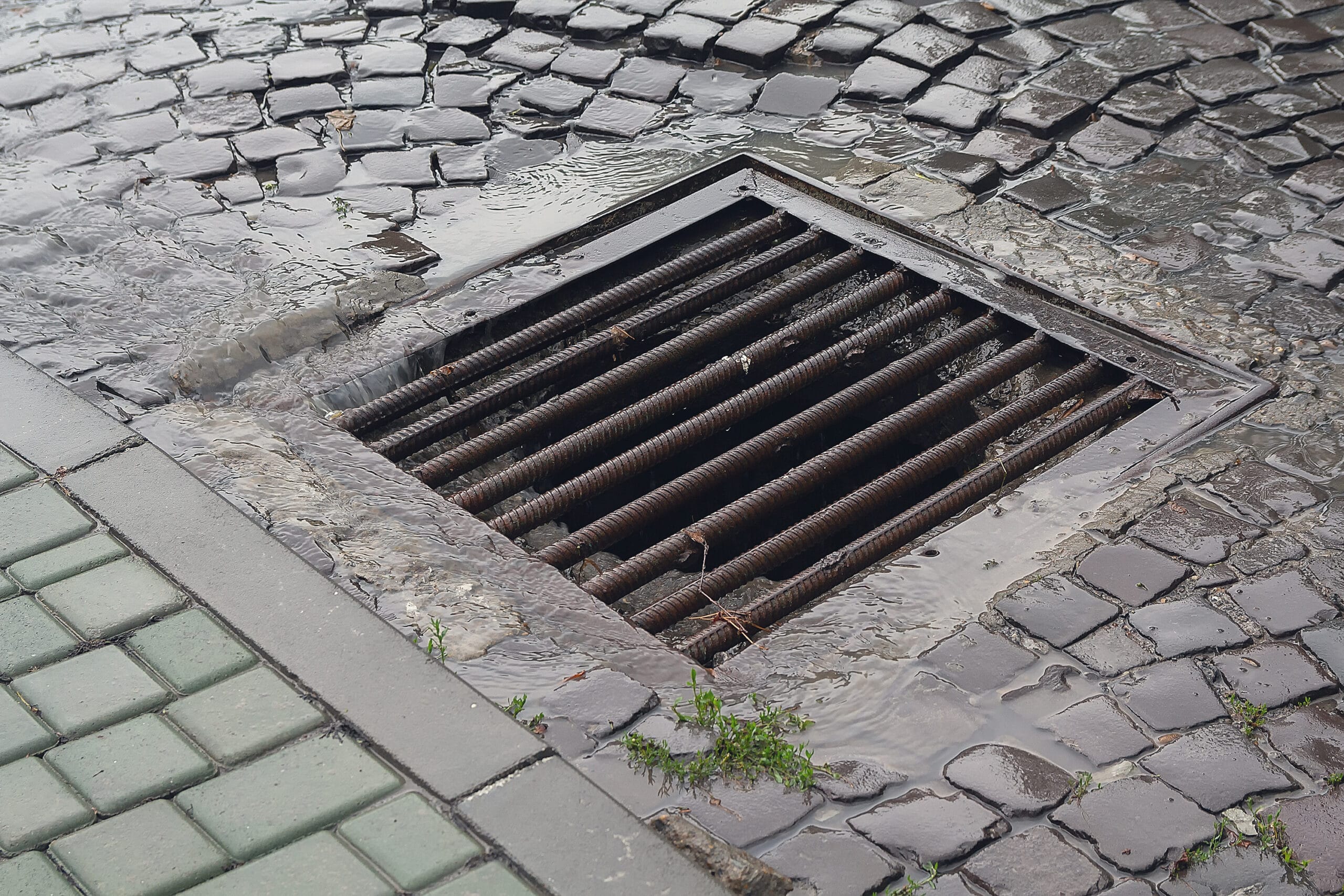 Reparo de Drenos de Águas Pluviais em São Paulo